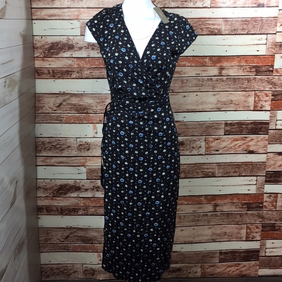 J. Crew Dresses & Skirts - J. Crew Mercantile Easy Wrap Daisies Dress
